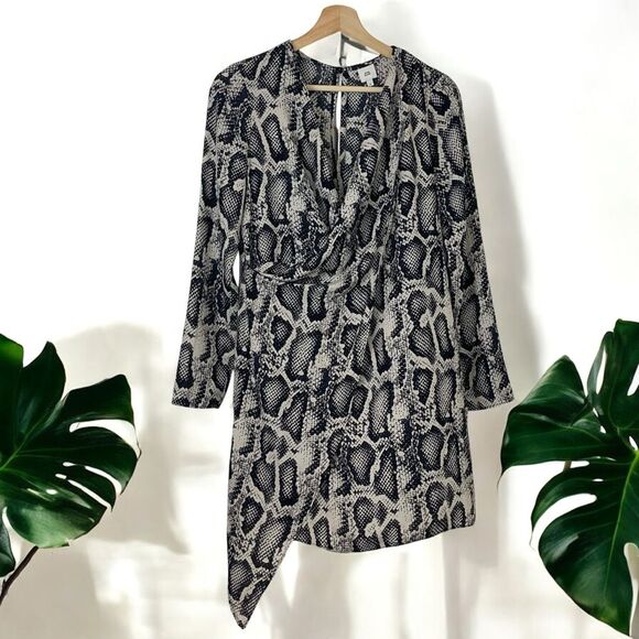River Island Asymmetric Swing Dress in Grey Snake Print - Picture 6 of 11